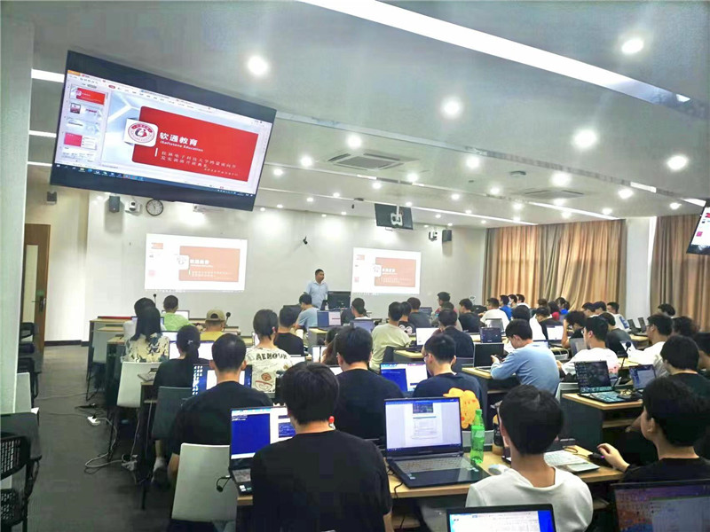 中國教育在線:桂林電子科技大學2022年夏季小學期教育教學工作有序開展